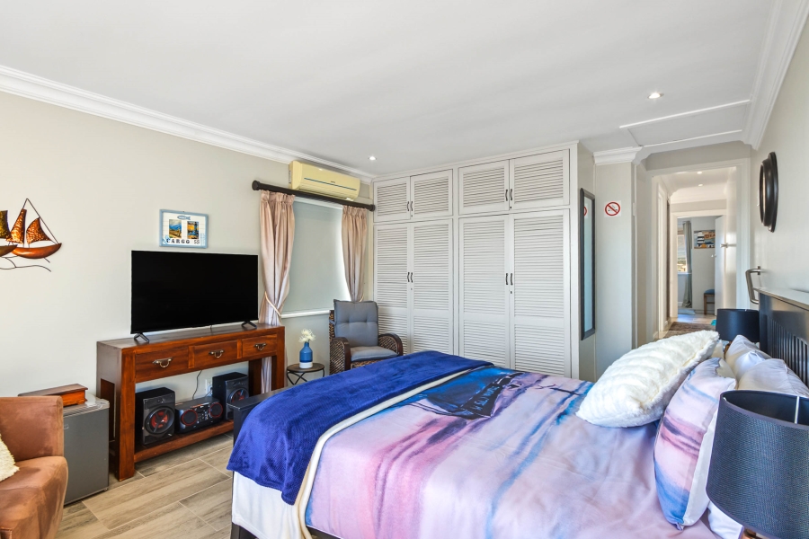 4 Bedroom Property for Sale in Gordons Bay Village Western Cape